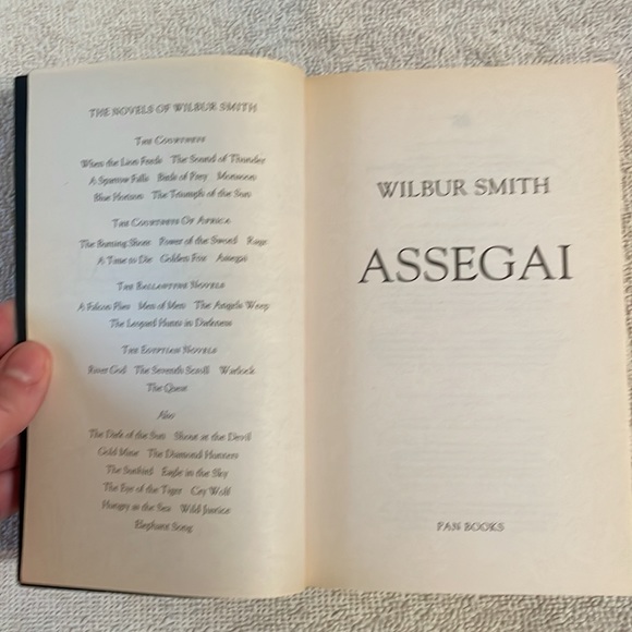 📚2/$6  🎁Assegai #13 in the Courtney Series - Picture 6 of 11